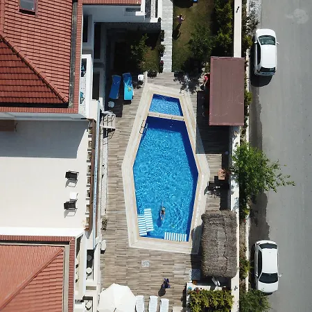 Hotel Aksu 2*