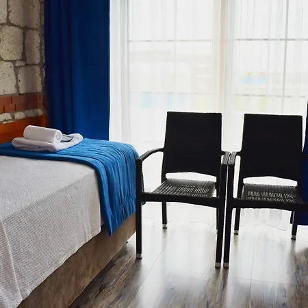 Aksu Otel 2*